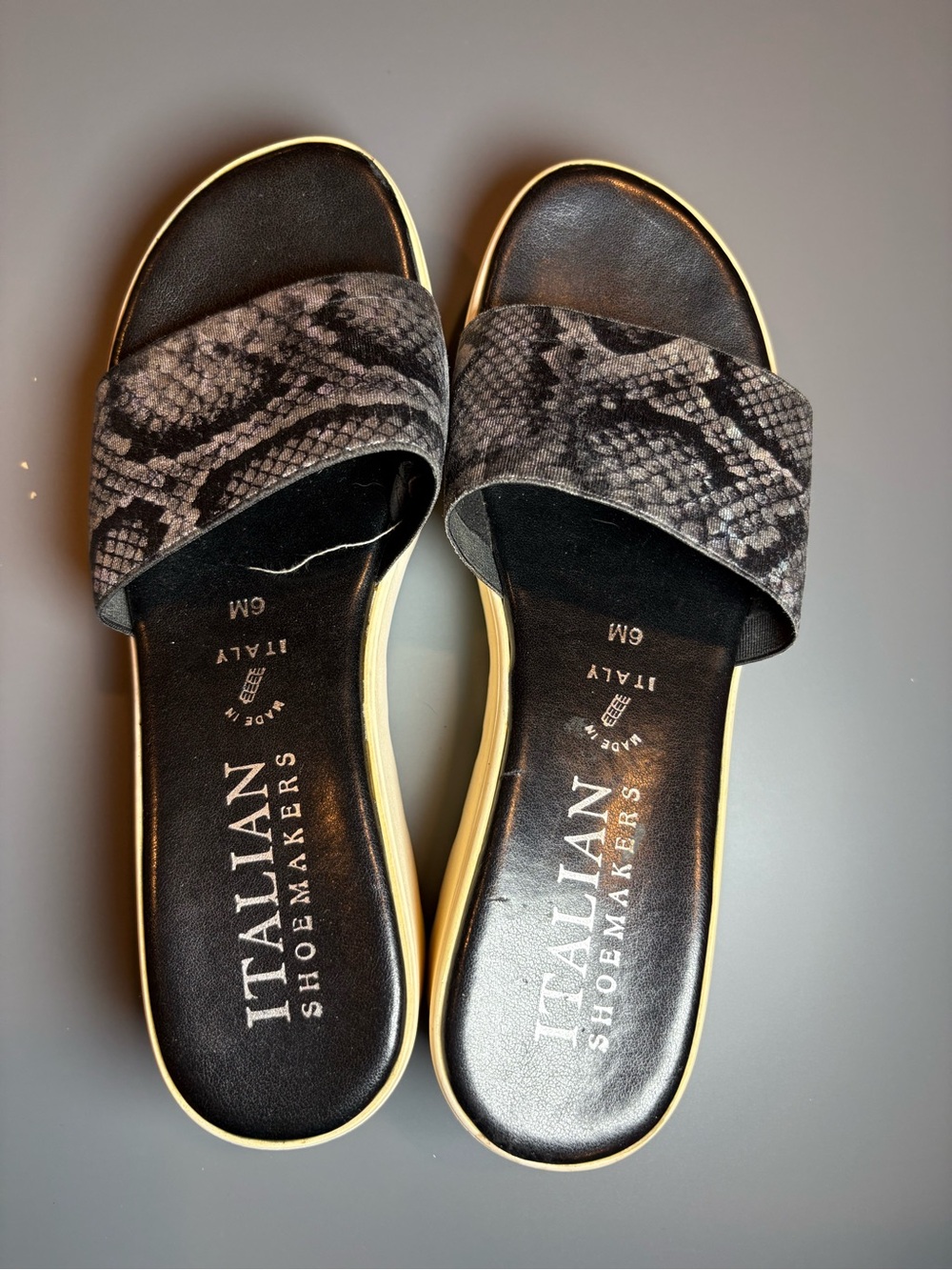 Italian Shoemakers Black & Gray Snake-Print Slide Mules